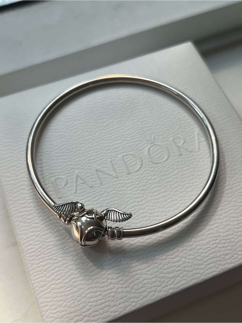 Pandora Harry Potter Snitch Bangle